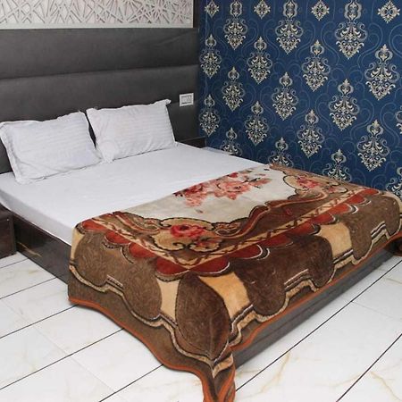 Hotel O Food Plaza Zirakpur Екстериор снимка